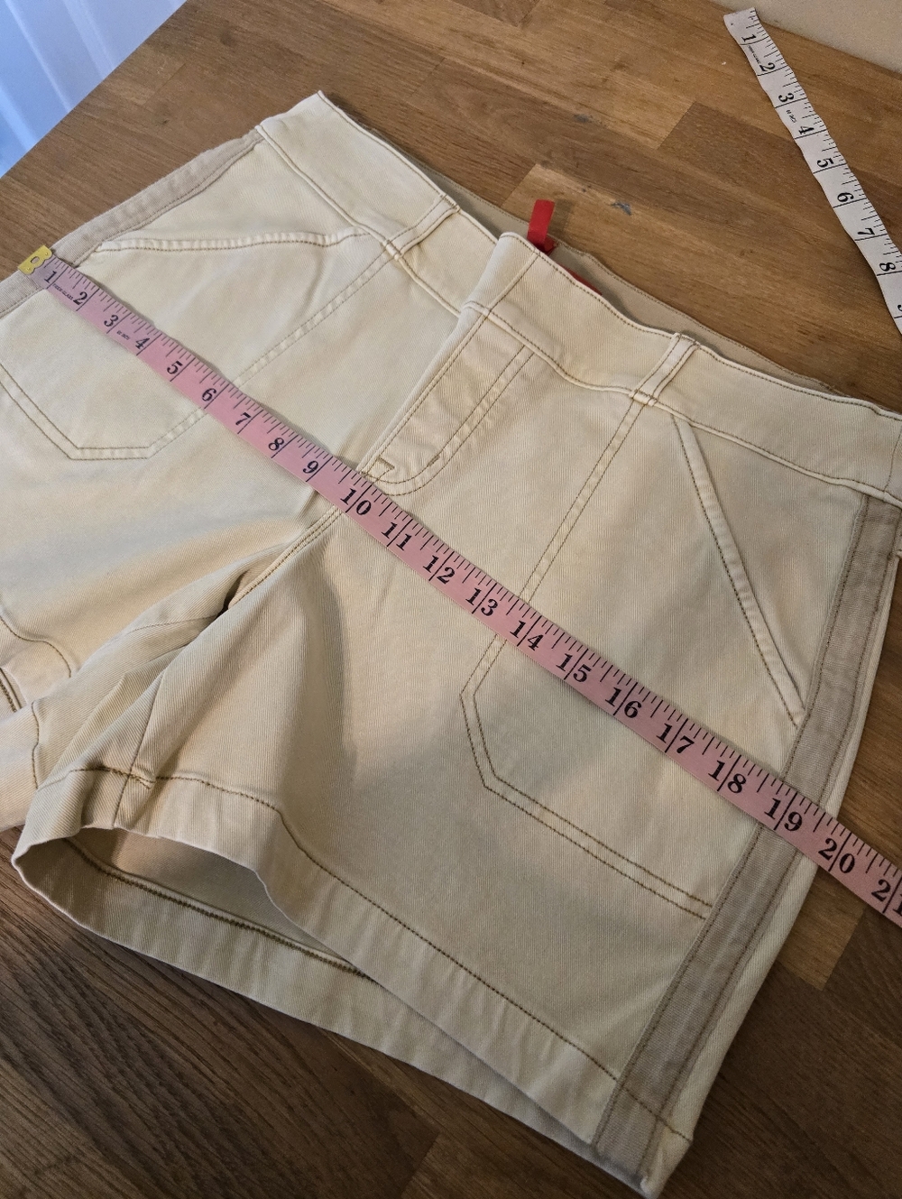 Spanx Stretch Twill Shorts Women’s Large Khaki / Beige High Rise Shaping Casual - Picture 8 of 12